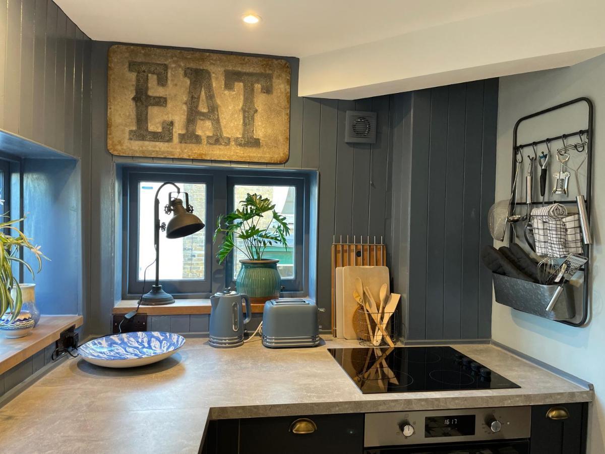 Fabulous Apartment Seconds From Beach By Whitstable-Holidays, Pudding Pan Exterior foto